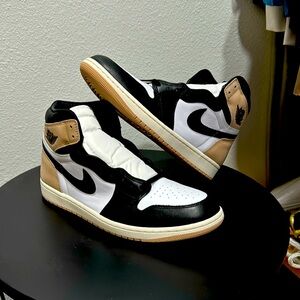NEW Nike 10.5 men’s sneakers JORDAN 1 latte (woman’s 12)